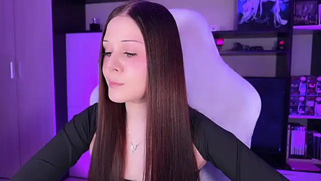 Snapshot of jasminevine chatting on November 28, 6:38 am jasminevine online show from November 28, 6:38 am