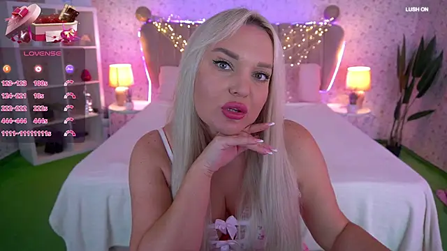 MissyMartinez online show from November 4, 8:24 am