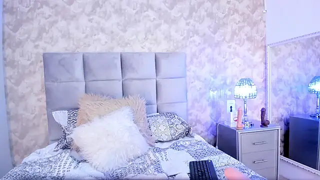 elizabeth coleman online show from January 29, 1:48 am