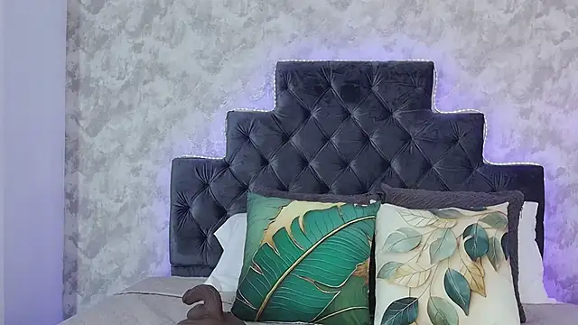 elizabeth coleman online show from April 8, 9:48 pm