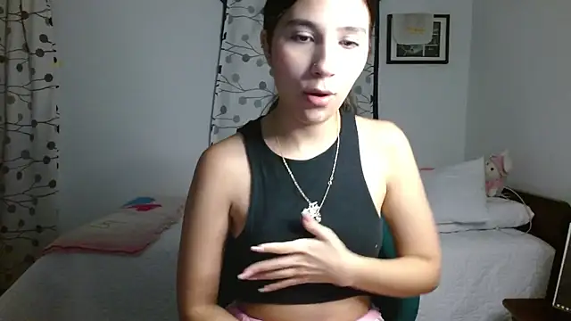 mia  lopez  online show from January 18, 3:20 am