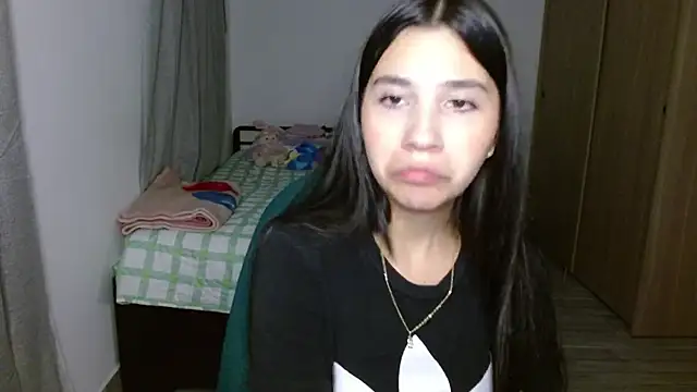 Snapshot of mia__lopez_ chatting on October 8, 1:03 am mia lopez online show from October 8, 1:03 am