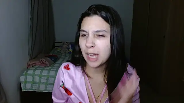 Snapshot of mia__lopez_ chatting on October 16, 12:00 am mia lopez online show from October 16, 12:00 am