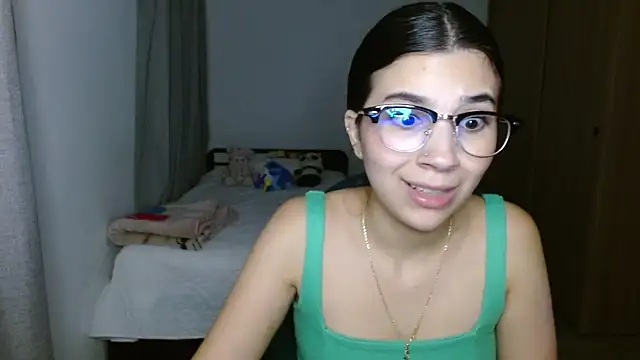 Snapshot of mia__lopez_ chatting on November 5, 3:06 am mia lopez online show from November 5, 3:06 am
