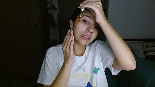 mia  lopez  online show from February 14, 5:59 am