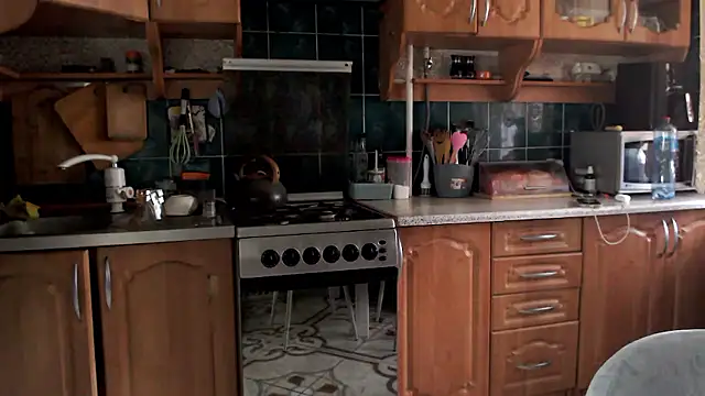 uliastar online show from March 20, 7:24 am