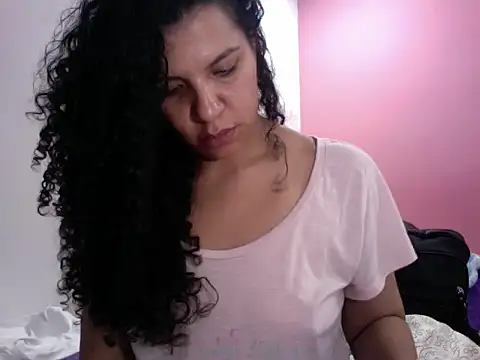 gatubelahot online show from January 15, 4:25 am