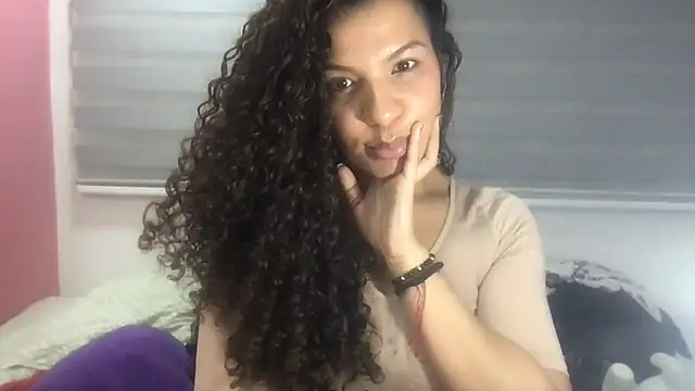 gatubelahot online show from September 28, 12:05 am