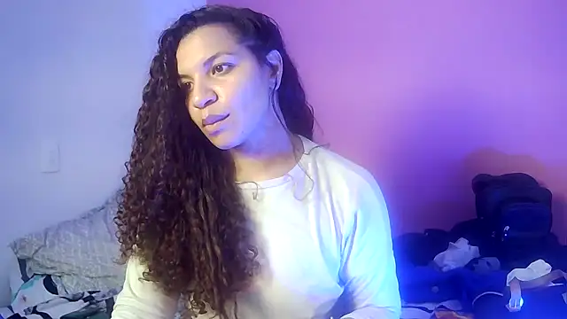 gatubelahot online show from February 28, 6:42 pm