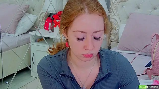 TinaBrook online show from December 1, 3:33 am