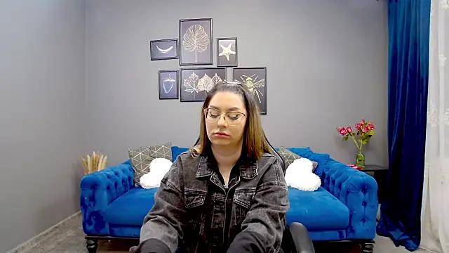 Katewalker  online show from February 27, 5:58 pm