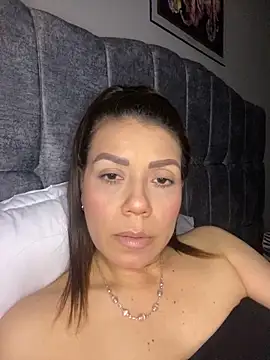 martina contreras online show from November 20, 5:07 am