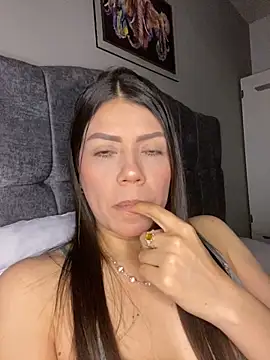 martina contreras online show from March 10, 4:06 am