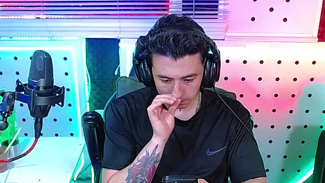 Darko0717 online show from January 14, 2:17 am