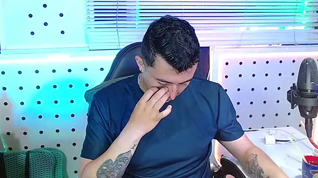 Darko0717 online show from February 4, 12:27 am