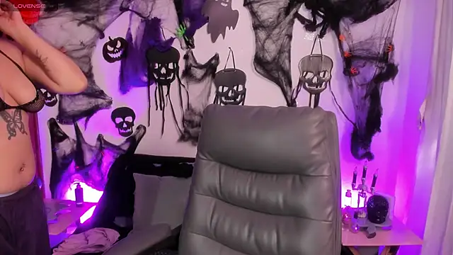 Cata green online show from October 20, 8:09 pm