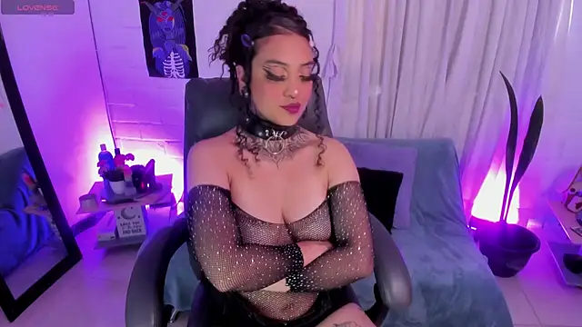 Cata green online show from February 25, 7:56 pm