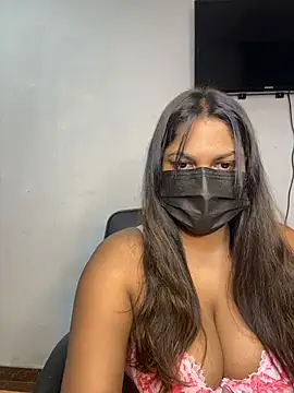 Snapshot of Black_Beauty997 chatting on November 14, 4:06 pm Black Beauty997 online show from November 14, 4:06 pm