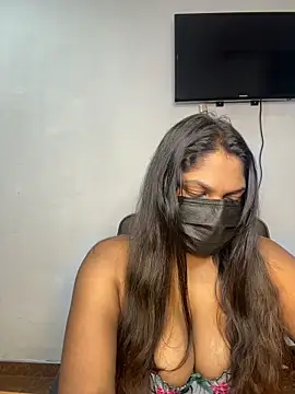 Snapshot of Black_Beauty997 chatting on November 21, 5:55 pm Black Beauty997 online show from November 21, 5:55 pm