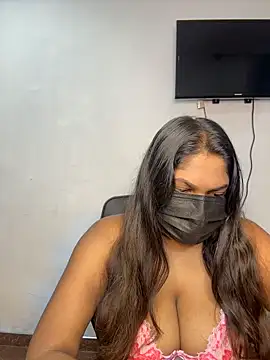 Snapshot of Black_Beauty997 chatting on November 22, 7:02 pm Black Beauty997 online show from November 22, 7:02 pm