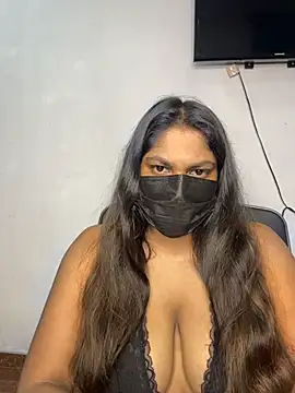 Snapshot of Black_Beauty997 chatting on December 15, 9:24 am Black Beauty997 online show from December 15, 9:24 am