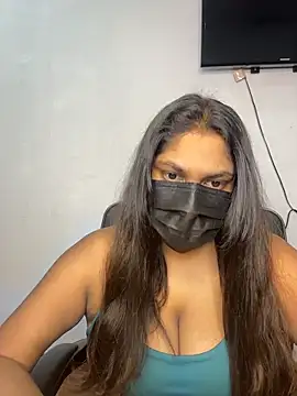 Snapshot of Black_Beauty997 chatting on December 16, 9:47 am Black Beauty997 online show from December 16, 9:47 am