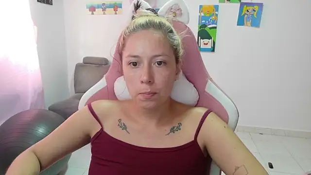 MommyMiaWs online show from March 26, 3:39 pm