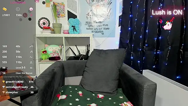 Snapshot of alexysgray chatting on December 8, 5:01 pm alexysgray online show from December 8, 5:01 pm