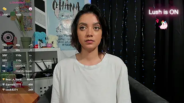 Snapshot of alexysgray chatting on January 12, 9:19 pm alexysgray online show from January 12, 9:19 pm