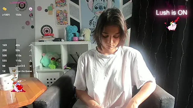 Snapshot of alexysgray chatting on January 30, 2:47 pm alexysgray online show from January 30, 2:47 pm