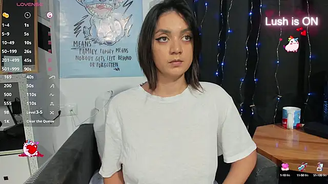 Snapshot of alexysgray chatting on March 19, 6:55 pm alexysgray online show from March 19, 6:55 pm