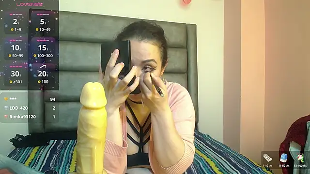 Snapshot of samanthaanderson_ chatting on January 10, 2:46 am samanthaanderson online show from January 10, 2:46 am