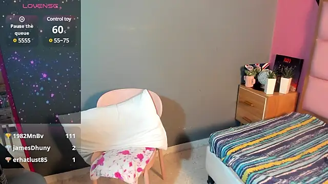 Snapshot of samanthaanderson_ chatting on February 5, 10:12 pm samanthaanderson online show from February 5, 10:12 pm