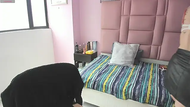 Snapshot of samanthaanderson_ chatting on February 15, 4:23 pm samanthaanderson online show from February 15, 4:23 pm