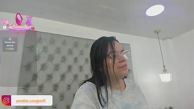 anette cooper online show from October 17, 3:31 am