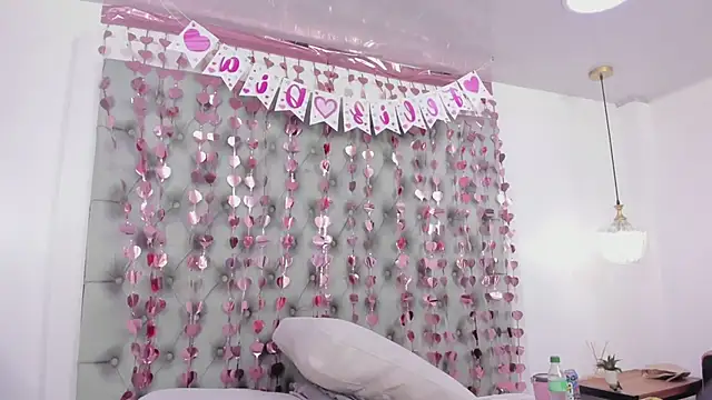 Snapshot of anette_cooper chatting on February 13, 3:24 am anette cooper online show from February 13, 3:24 am