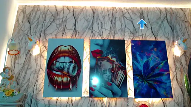 EmiTranny online show from March 21, 7:00 am