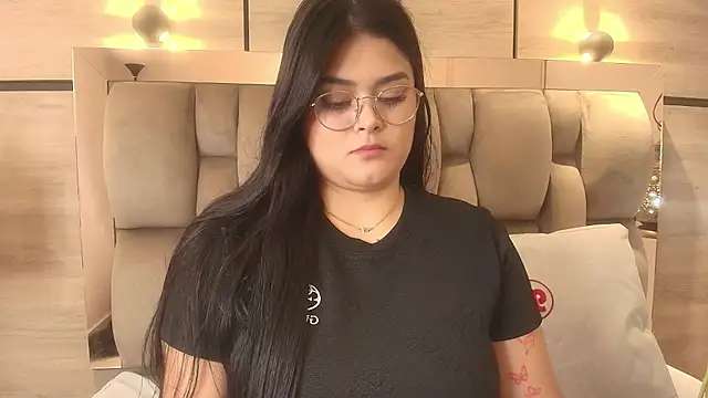 im mou  online show from December 5, 12:25 pm