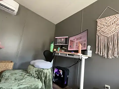 Snapshot of onlysage444 chatting on September 12, 4:51 pm onlysage444 online show from September 12, 4:51 pm