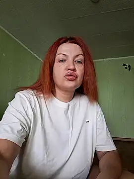 KiraXTender online show from October 17, 2:59 am