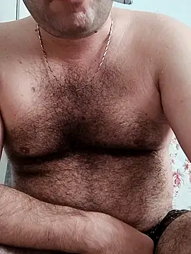 Snapshot of fraud705 chatting on October 24, 11:28 am fraud705 online show from October 24, 11:28 am