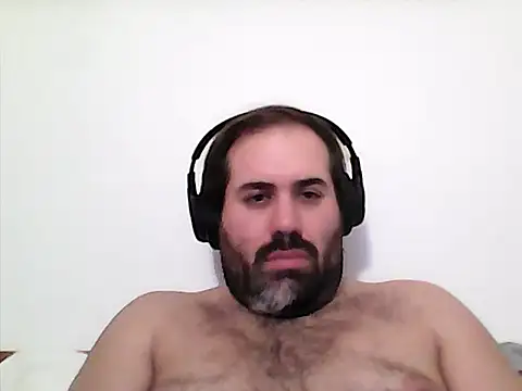 Snapshot of The_Masterxxx14 chatting on February 6, 10:46 pm The Masterxxx14 online show from February 6, 10:46 pm