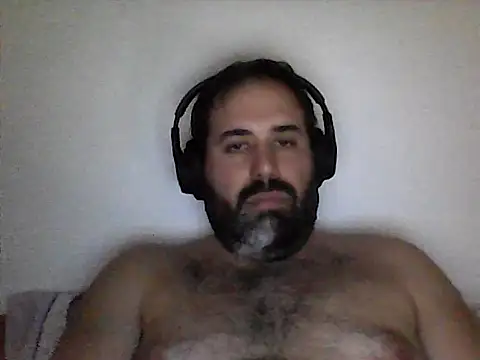 Snapshot of The_Masterxxx14 chatting on April 10, 2:33 pm The Masterxxx14 online show from April 10, 2:33 pm