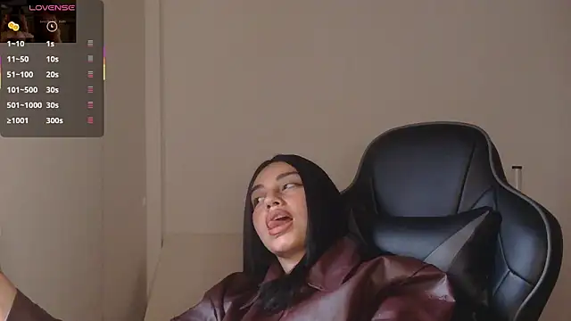 val bardot online show from April 14, 10:38 pm