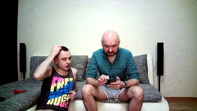 Snapshot of Alex_Tobey chatting on February 8, 4:49 am Alex Tobey online show from February 8, 4:49 am