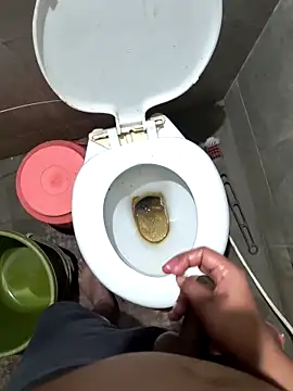 Snapshot of rajstrip12650 chatting on December 13, 8:04 pm rajstrip12650 online show from December 13, 8:04 pm