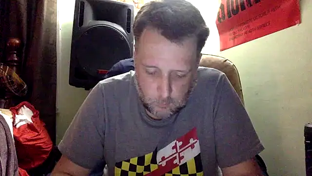 Snapshot of PhoenixFir1976 chatting on January 1, 4:18 am PhoenixFir1976 online show from January 1, 4:18 am