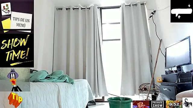 JohanyLatino online show from March 4, 2:32 pm