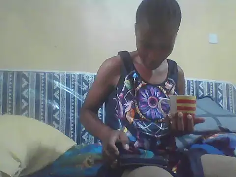 Smillie prety online show from April 16, 11:33 am