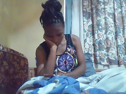 Snapshot of Smillie_prety chatting on July 8, 4:50 am Smillie prety online show from July 8, 4:50 am